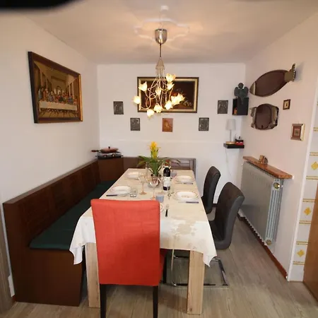 Apartment Casa Heli Ii San Zeno di Montagna